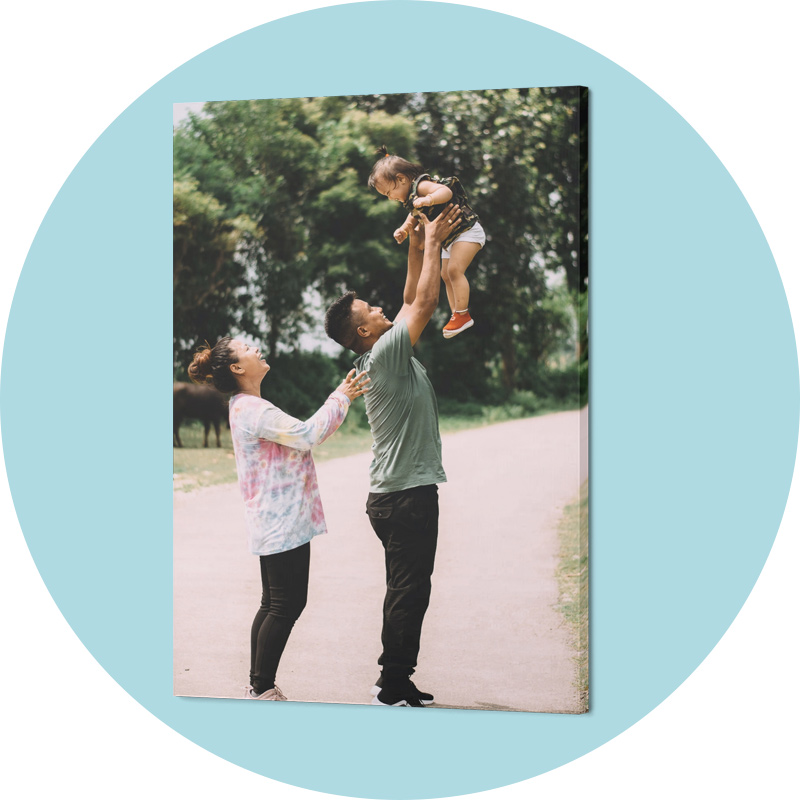 Canvas paints with pictures Printed canvas paints of happy moments of a family of three