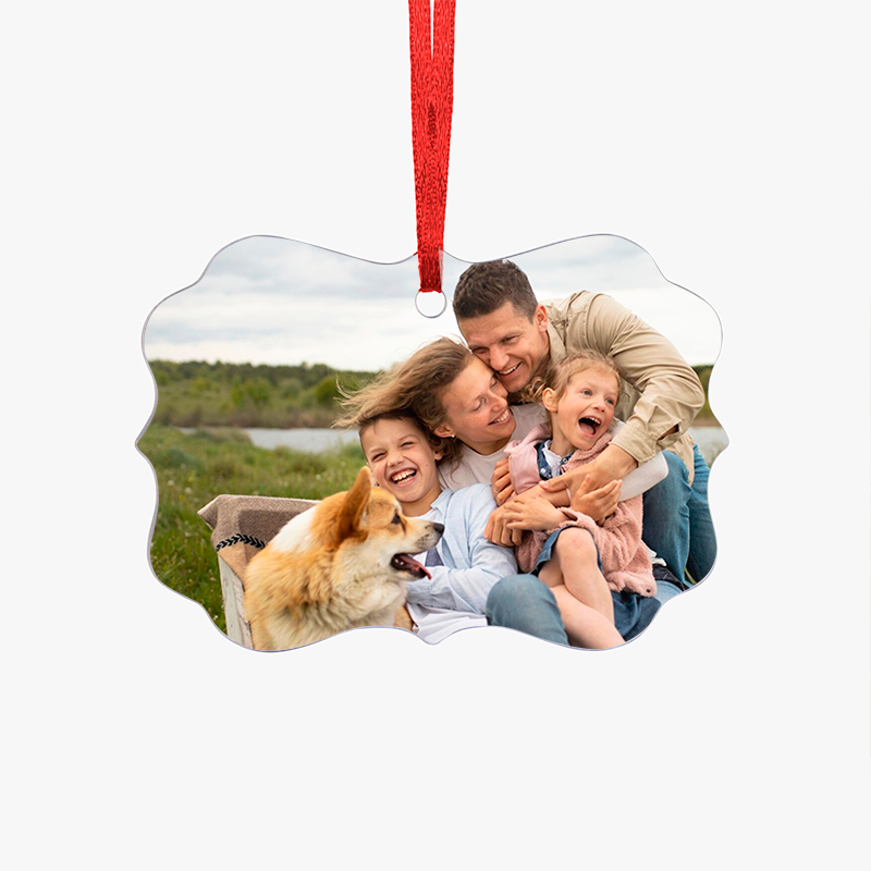 Customized family photo ornaments Polygonal acrylic ornaments with photos of a happy family