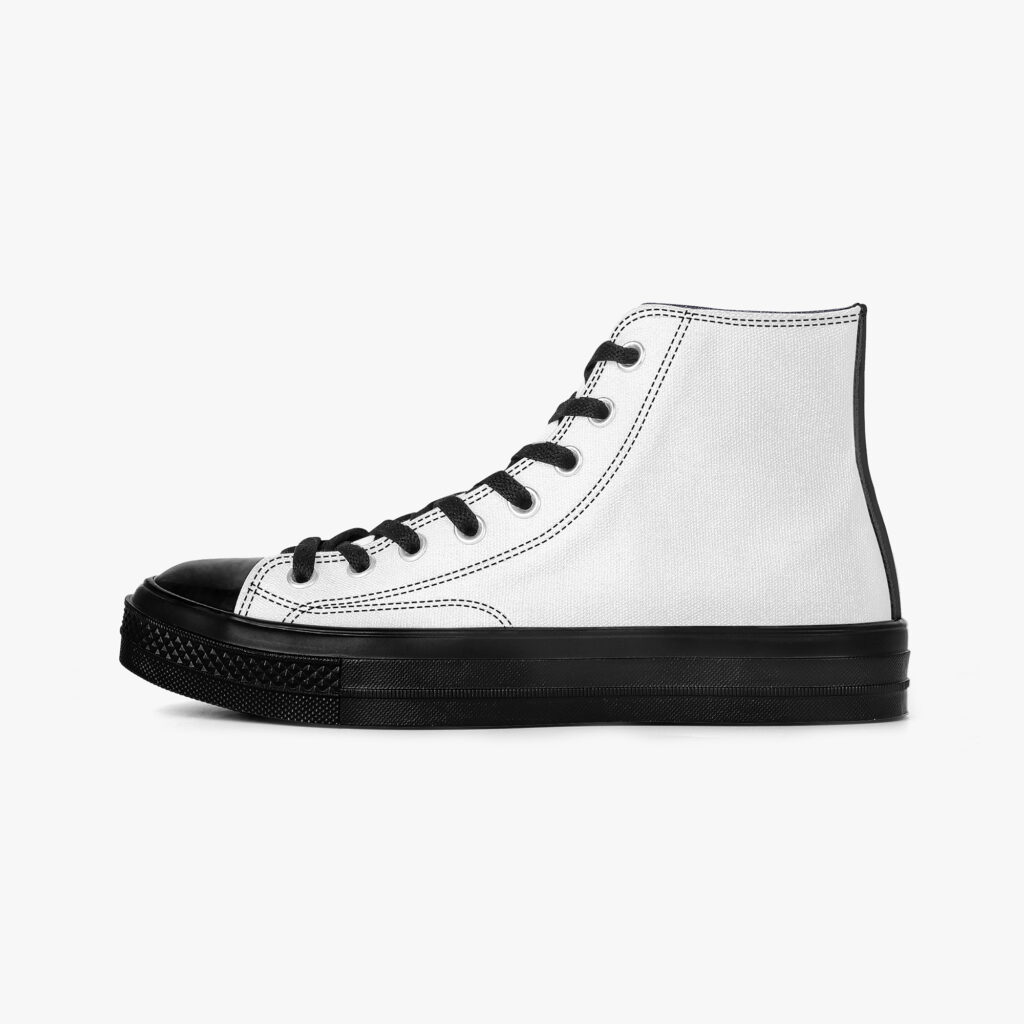High-Top Canvas Shoes - Black Sole A pure white customizable high-top canvas shoes with black soles