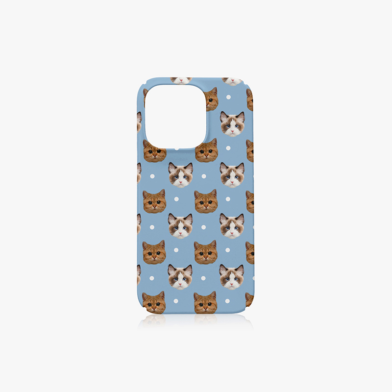 iPhone 14 Pro Case A blue phone case with a picture of a kitten on it